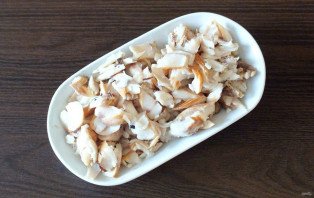 Салат из морского окуня горячего копчения