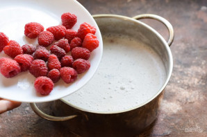 Суп-пюре со злаками и малиной