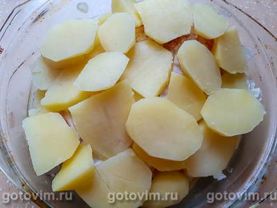 Семга в духовке, запеченная с картошкой в сметане Семга в духовке, запеченная с картошкой в сметане