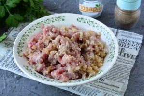 Котлеты из индейки с баклажанами