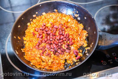 Булочки, фаршированные мясом с фасолью и перцем чили по-мексикански