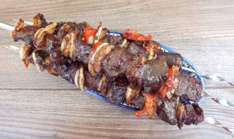 Шашлык из печени с салом Шашлык из печени с салом