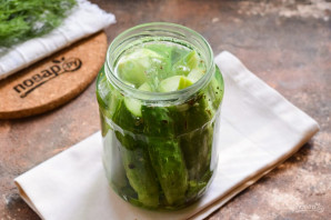 Соленые огурцы без сахара на зиму