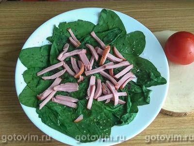 Завтрак из яиц со шпинатом, ветчиной и сыром в микроволновой печи Завтрак из яиц со шпинатом, ветчиной и сыром в микроволновой печи