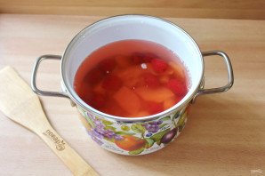 Компот из консервированных фруктов