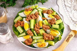 Низкокалорийный салат с тунцом