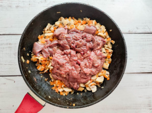 Печень с грибами и картошкой Печень с грибами и картошкой