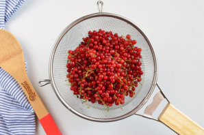 Компот из красной смородины на зиму Компот из красной смородины на зиму