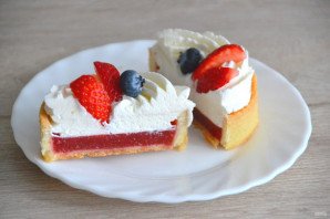 Тарталетки со взбитыми сливками