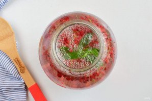 Компот из красной смородины на зиму