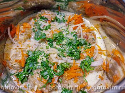 Тефтели в кефирной заливке