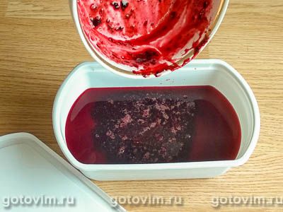 Ягодный щербет со свежей жимолостью