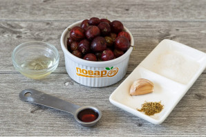 Соус из крыжовника к мясу