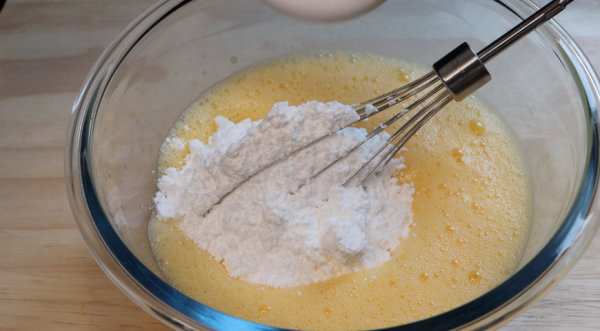 Пирог с клубникой на йогурте, вкуснее торта , пошаговый рецепт с фото