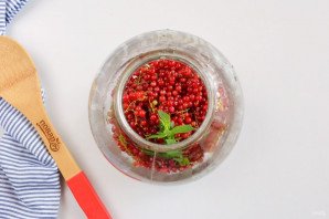 Компот из красной смородины на зиму