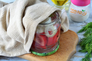 Сладкие маринованные помидоры дольками