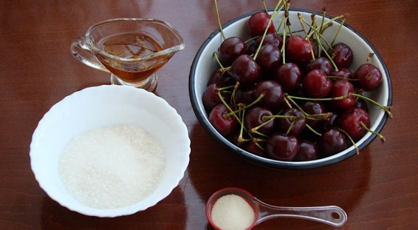 Песочный пирог с творогом и вишней, пошаговый рецепт с фото