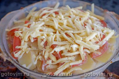 Картофельная запеканка с фаршем, помидорами и молочной заливкой