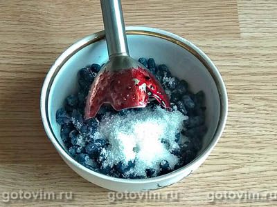 Ягодный щербет со свежей жимолостью