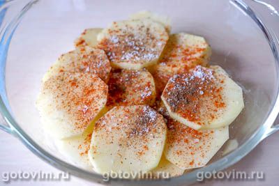 Картофельная запеканка с фаршем, помидорами и молочной заливкой