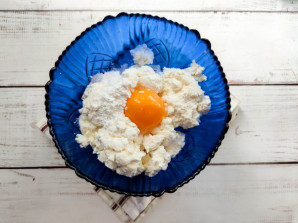 Сырники в сладком сметанном соусе