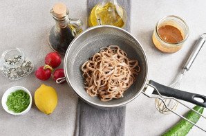 Гречневая лапша