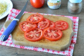 Запеканка из макарон с помидорами и сыром