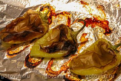 Брускетта с запеченным перцем и творожным сыром