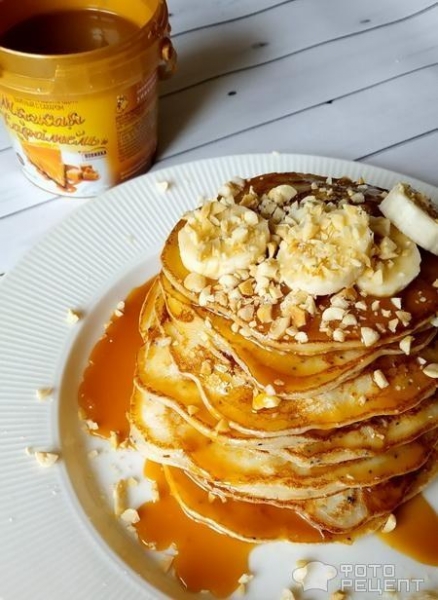 Рецепт: Банановые оладьи - с маком и ванилью