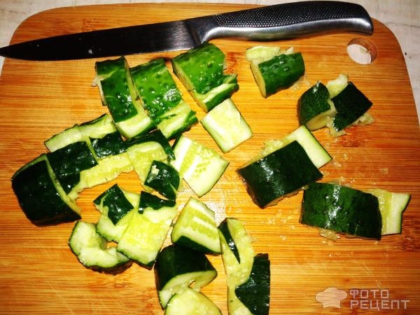 Рецепт: Битые огурцы - Быстро маринованные огурчики