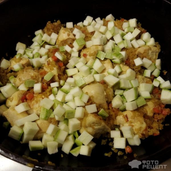 Рецепт: Булгур с куриным филе - с овощами и помидорами в собственном соку Рецепт: Булгур с куриным филе - с овощами и помидорами в собственном соку