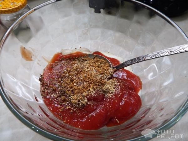 Рецепт: Куриные крылышки на морковной подушке - в майонезном маринаде под сырной корочкой