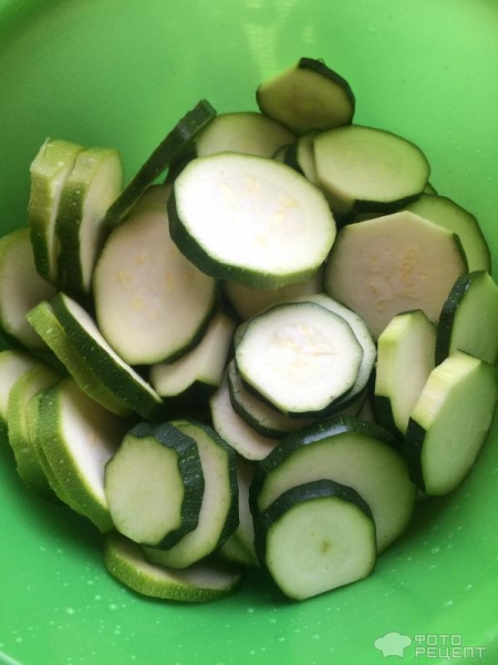 Рецепт: Закуска из жареных кабачков - Очень просто и так вкусно!