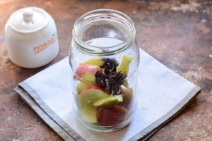 Компот из яблок и каркаде на зиму