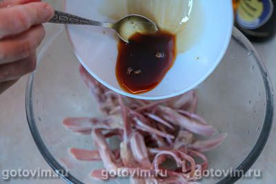 Утиные язычки с чесноком по-китайски