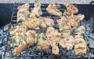 Шашлык из курицы с кинзой