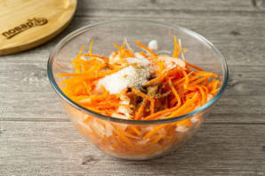 Морковь по-корейски на зиму Морковь по-корейски на зиму