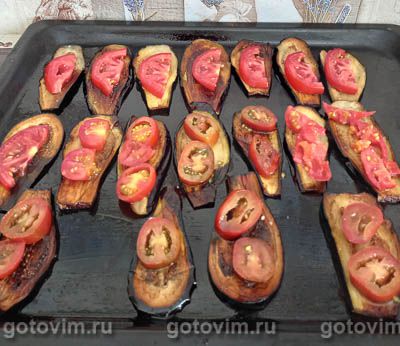 Баклажаны с крабовыми палочками и сыром, запеченные в духовке