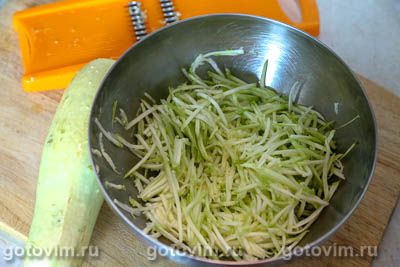 Макароны с беконом и кабачками