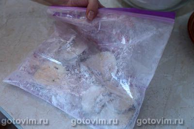 Жареные баклажаны с яйцом и мукой