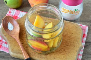 Компот из груш и персиков на зиму