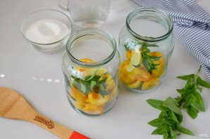 Абрикосовый компот на зиму Абрикосовый компот на зиму