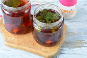 Компот из сливы и мяты на зиму