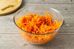 Морковь по-корейски на зиму Морковь по-корейски на зиму