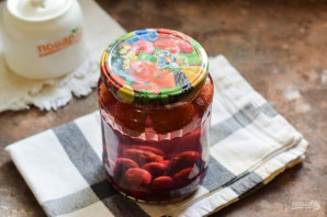 Компот из вишни и клубники на зиму Компот из вишни и клубники на зиму