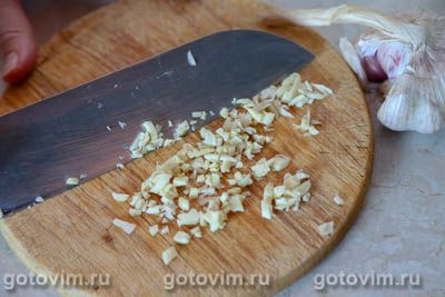 Утиные язычки с чесноком по-китайски