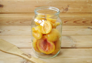 Компот из персиков и абрикосов на зиму