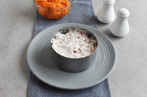 Салат из копченого окорочка