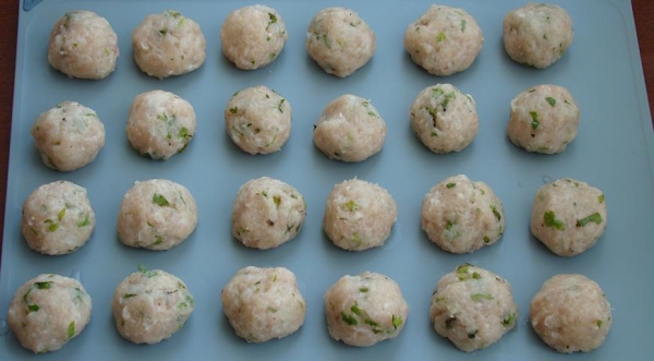 Суп с фрикадельками и гречкой, пошаговый рецепт с фото Суп с фрикадельками и гречкой, пошаговый рецепт с фото