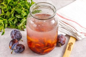 Сливовая настойка на спирту Сливовая настойка на спирту